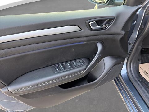 renault, megane, sedan 1.3 tce ıcon edc, otomatik, benzin 2.el otomobil | renew 13