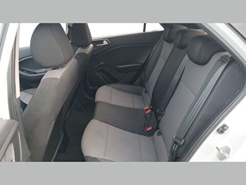 hyundai, i20, hatchback 1.4 mpı jump otomatik, otomatik, benzin 2.el otomobil | renew 18
