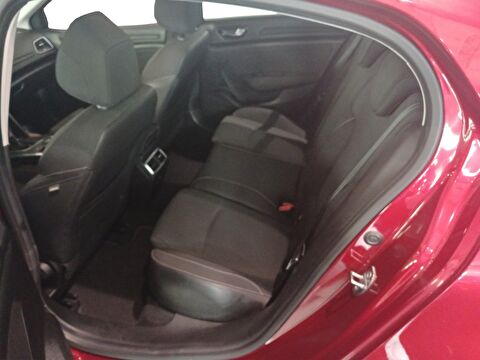 renault, megane, sedan 1.3 tce touch edc, otomatik, benzin 2.el otomobil | renew 13