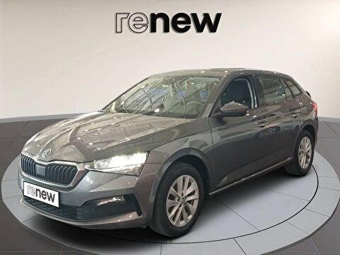 Hatchback 1.0 TSI Premium DSG, 2. el otomobil | renew