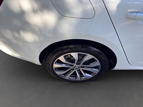 renault, megane, sedan 1.3 tce ıcon edc, otomatik, benzin 2.el otomobil | renew 9