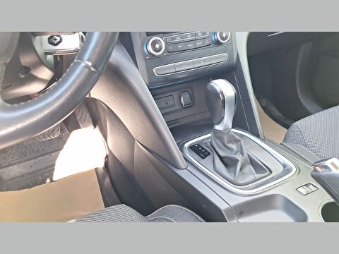 renault, megane, sedan 1.3 tce joy edc, otomatik, benzin 2.el otomobil | renew 17