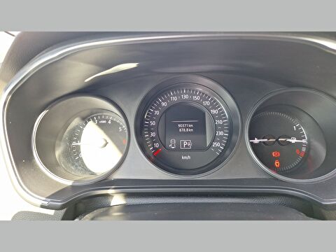 renault, megane, sedan 1.3 tce joy edc, otomatik, benzin 2.el otomobil | renew 14