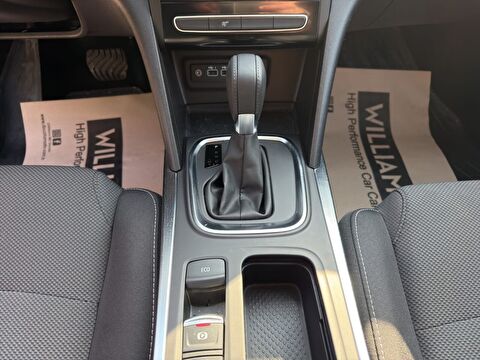 renault, megane, sedan 1.3 tce touch edc, otomatik, benzin 2.el otomobil | renew 22