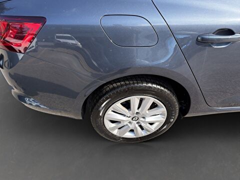 renault, megane, sedan 1.3 tce touch edc, otomatik, benzin 2.el otomobil | renew 9