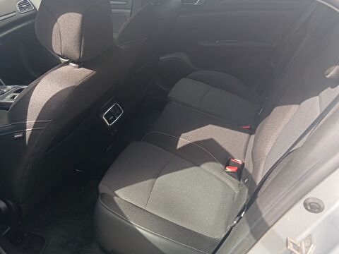 renault, megane, sedan 1.3 tce touch edc, otomatik, benzin 2.el otomobil | renew 15