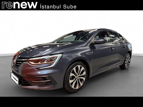 Sedan 1.3 TCe Icon EDC, 2. el otomobil | renew