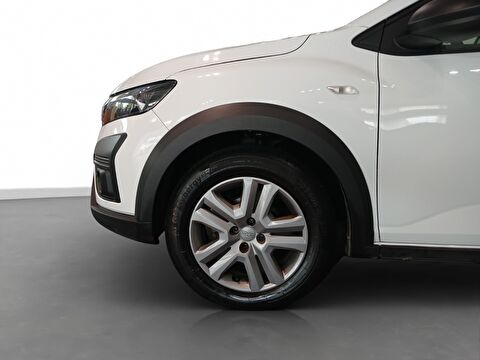 dacia, sandero, hatchback 1.0 tce essential cvt, otomatik, benzin 2.el otomobil | renew 8