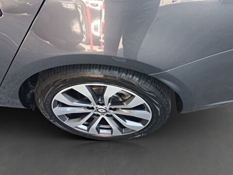 renault, megane, sedan 1.5 bluedci ıcon edc, otomatik, dizel 2.el otomobil | renew 7