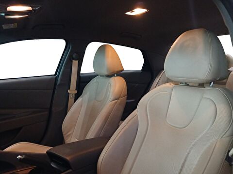 hyundai, elantra, sedan 1.6 mpı style comfort otomatik, otomatik, benzin 2.el otomobil | renew 20