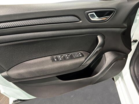 renault, megane, sedan 1.3 tce joy edc, otomatik, benzin 2.el otomobil | renew 18