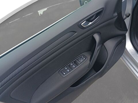 renault, megane, sedan 1.3 tce touch edc, otomatik, benzin 2.el otomobil | renew 29