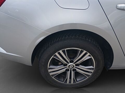 renault, megane, sedan 1.3 tce touch edc, otomatik, benzin 2.el otomobil | renew 9