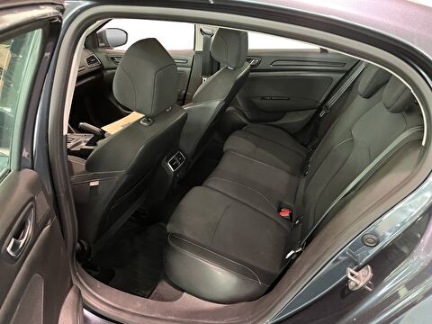 renault, megane, sedan 1.5 blue dcı touch edc, otomatik, dizel 2.el otomobil | renew 17