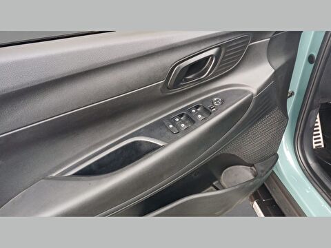 hyundai, bayon, suv 1.4 mpı jump, manuel, benzin 2.el otomobil | renew 17