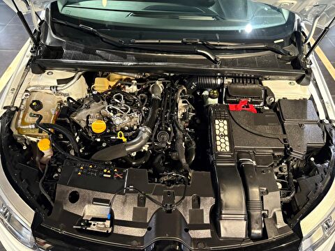 renault, megane, sedan 1.3 tce joy edc, otomatik, benzin 2.el otomobil | renew 18