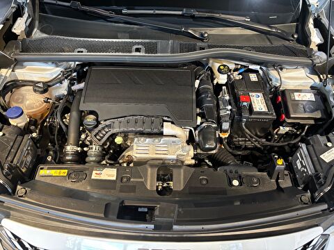 peugeot, 2008, crossover 1.2 puretech gt eat8, otomatik, benzin 2.el otomobil | renew 19