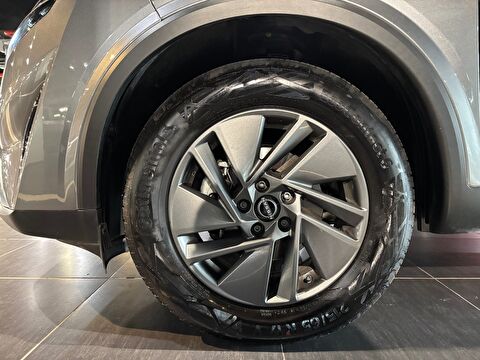 nissan, qashqai, suv 1.3 dıg-t 12v mhev design pack x-tronic, otomatik, mhev 2.el otomobil | renew 6
