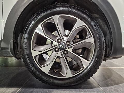 kia, stonic, suv 1.4 mpı elegance design otomatik, otomatik, benzin + lpg 2.el otomobil | renew 24