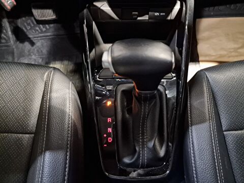 kia, stonic, suv 1.4 mpı elegance design otomatik, otomatik, benzin + lpg 2.el otomobil | renew 10