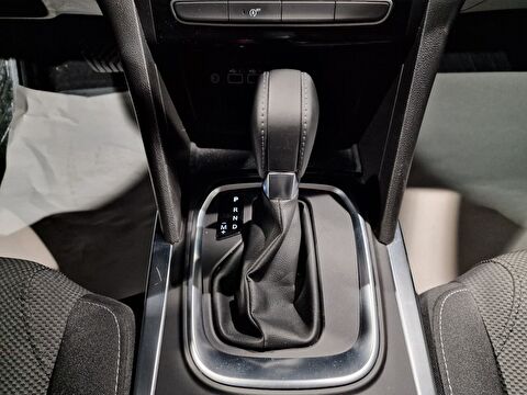 renault, megane, sedan 1.3 tce touch edc, otomatik, benzin 2.el otomobil | renew 10