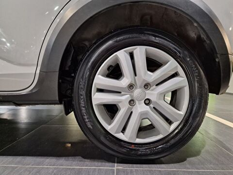 dacia, sandero stepway, 1.0 turbo essential cvt, otomatik, benzin 2.el otomobil | renew 25