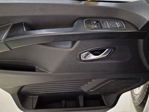 renault, trafic, 2.0 dcı 6m3 grand confort 5+1, otomatik, dizel 2.el otomobil | renew 13