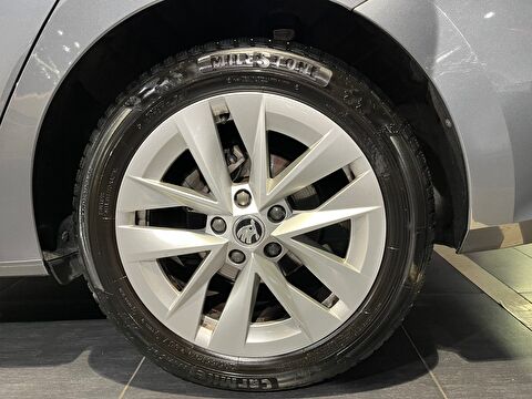 skoda, octavia, sedan 1.5 tsı e-tec premium dsg, otomatik, mhev 2.el otomobil | renew 7