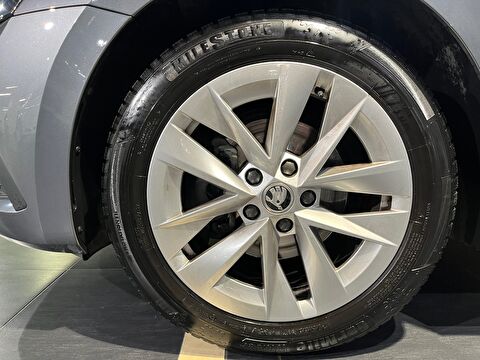 skoda, octavia, sedan 1.5 tsı e-tec premium dsg, otomatik, mhev 2.el otomobil | renew 6