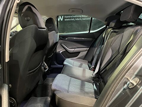 skoda, octavia, sedan 1.5 tsı e-tec premium dsg, otomatik, mhev 2.el otomobil | renew 18