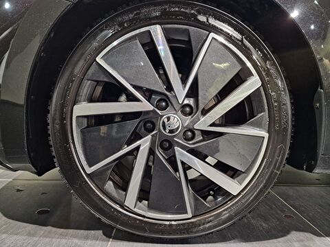 skoda, octavia, sedan 1.5 tsı e-tec sportline dsg, otomatik, mhev 2.el otomobil | renew 21