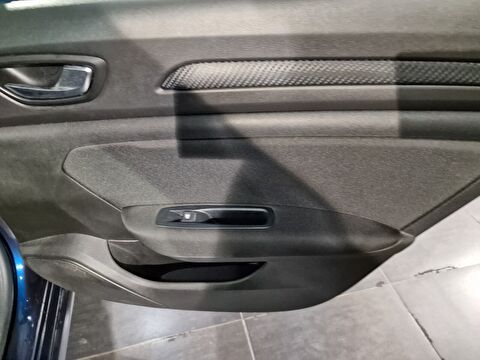 renault, megane, sedan 1.3 tce touch edc, otomatik, benzin 2.el otomobil | renew 6