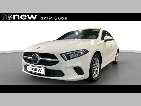 Sedan 180 d Style 7G-DCT, 2. el otomobil | renew