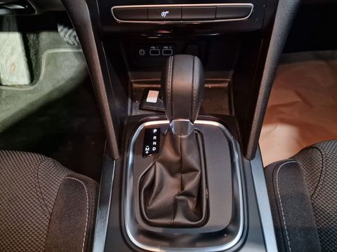 renault, megane, sedan 1.3 tce touch edc, otomatik, benzin 2.el otomobil | renew 9