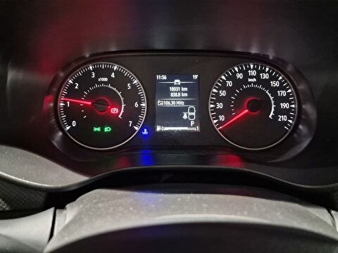 dacia, sandero, 1.0 tce essential cvt, otomatik, benzin 2.el otomobil | renew 17