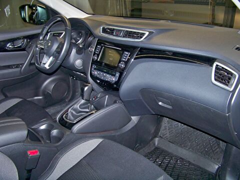 2020 Dizel Otomatik Nissan Qashqai Siyah Yüzbaşıoğlu Otomotiv Mam. San ve Tic A.Ş.