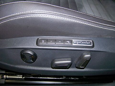2020 Dizel Otomatik Volkswagen Passat Mavi Yüzbaşıoğlu Otomotiv Mam. San ve Tic A.Ş.