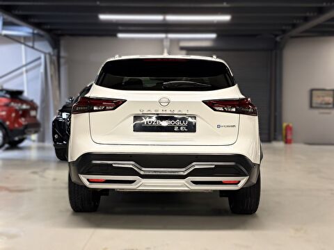 2023 Hybrid Otomatik Nissan Qashqai Beyaz Yüzbaşıoğlu Otomotiv Mam. San ve Tic A.Ş.