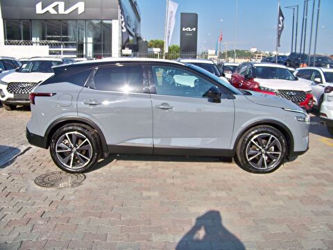 2023 MHEV Otomatik Nissan Qashqai Gri Yüzbaşıoğlu Otomotiv Mam. San ve Tic A.Ş.