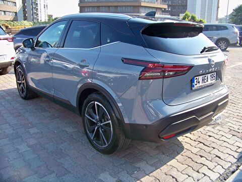 2023 MHEV Otomatik Nissan Qashqai Gri Yüzbaşıoğlu Otomotiv Mam. San ve Tic A.Ş.