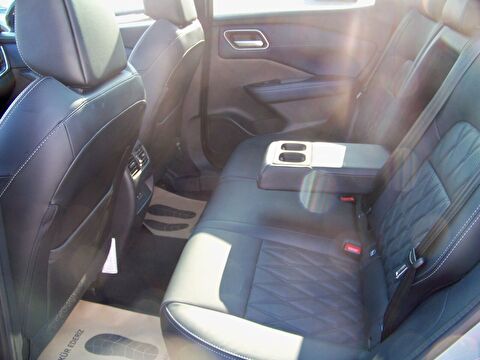 2023 MHEV Otomatik Nissan Qashqai Gri Yüzbaşıoğlu Otomotiv Mam. San ve Tic A.Ş.