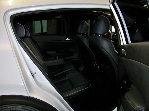 2016 Benzin Otomatik Kia Sportage Beyaz Yüzbaşıoğlu Otomotiv Mam. San ve Tic A.Ş.