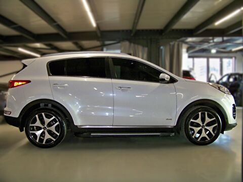 2016 Benzin Otomatik Kia Sportage Beyaz Yüzbaşıoğlu Otomotiv Mam. San ve Tic A.Ş.