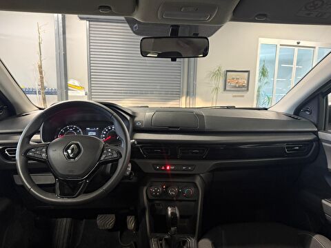 2022 Benzin Otomatik Renault Taliant Beyaz Yüzbaşıoğlu Otomotiv Mam. San ve Tic A.Ş.