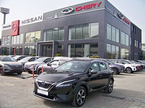 2023 Hybrid Otomatik Nissan Qashqai Siyah Yüzbaşıoğlu Otomotiv Mam. San ve Tic A.Ş.