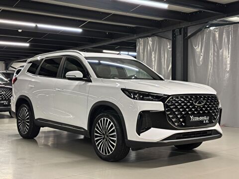 2026 Benzin Otomatik Chery Tiggo 8 Beyaz Yüzbaşıoğlu Otomotiv Mam. San ve Tic A.Ş.