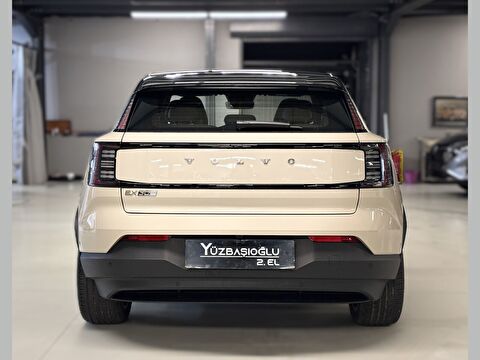 2025 Elektrik Otomatik Volvo EX30 Kahverengi Yüzbaşıoğlu Otomotiv Mam. San ve Tic A.Ş.