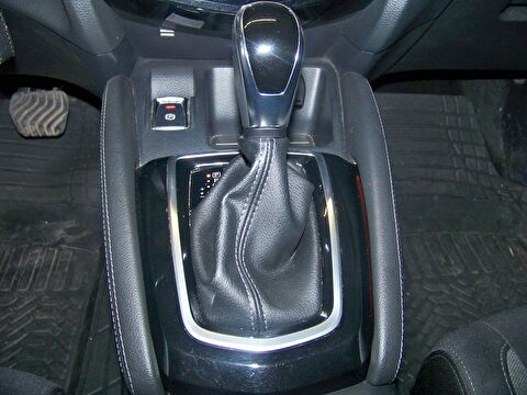2019 Benzin Otomatik Nissan Qashqai Gri Yüzbaşıoğlu Otomotiv Mam. San ve Tic A.Ş.