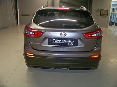 2019 Benzin Otomatik Nissan Qashqai Gri Yüzbaşıoğlu Otomotiv Mam. San ve Tic A.Ş.