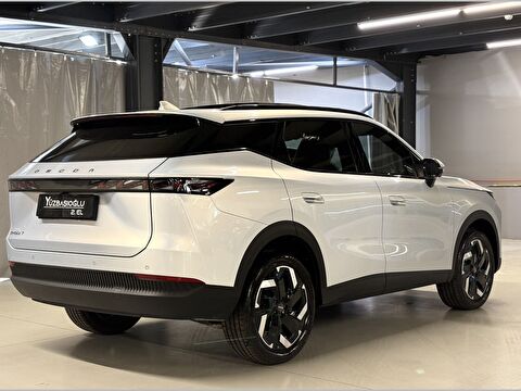 2026 Benzin Otomatik Omoda 7 Gümüş Gri Yüzbaşıoğlu Otomotiv Mam. San ve Tic A.Ş.